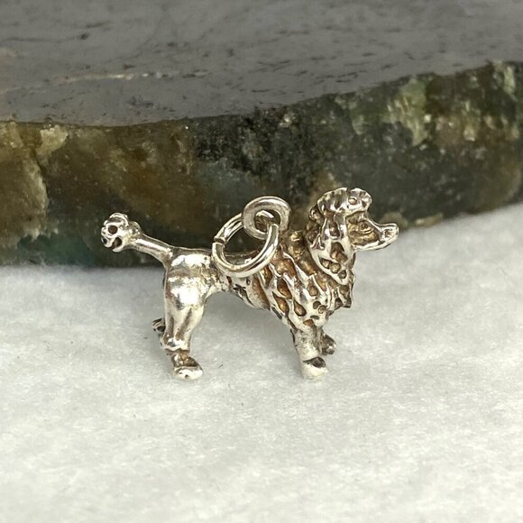Solid Sterling Silver 925 3 Dimensional Poodle Dog Puppy Dog Charm Pendant - Picture 3 of 16